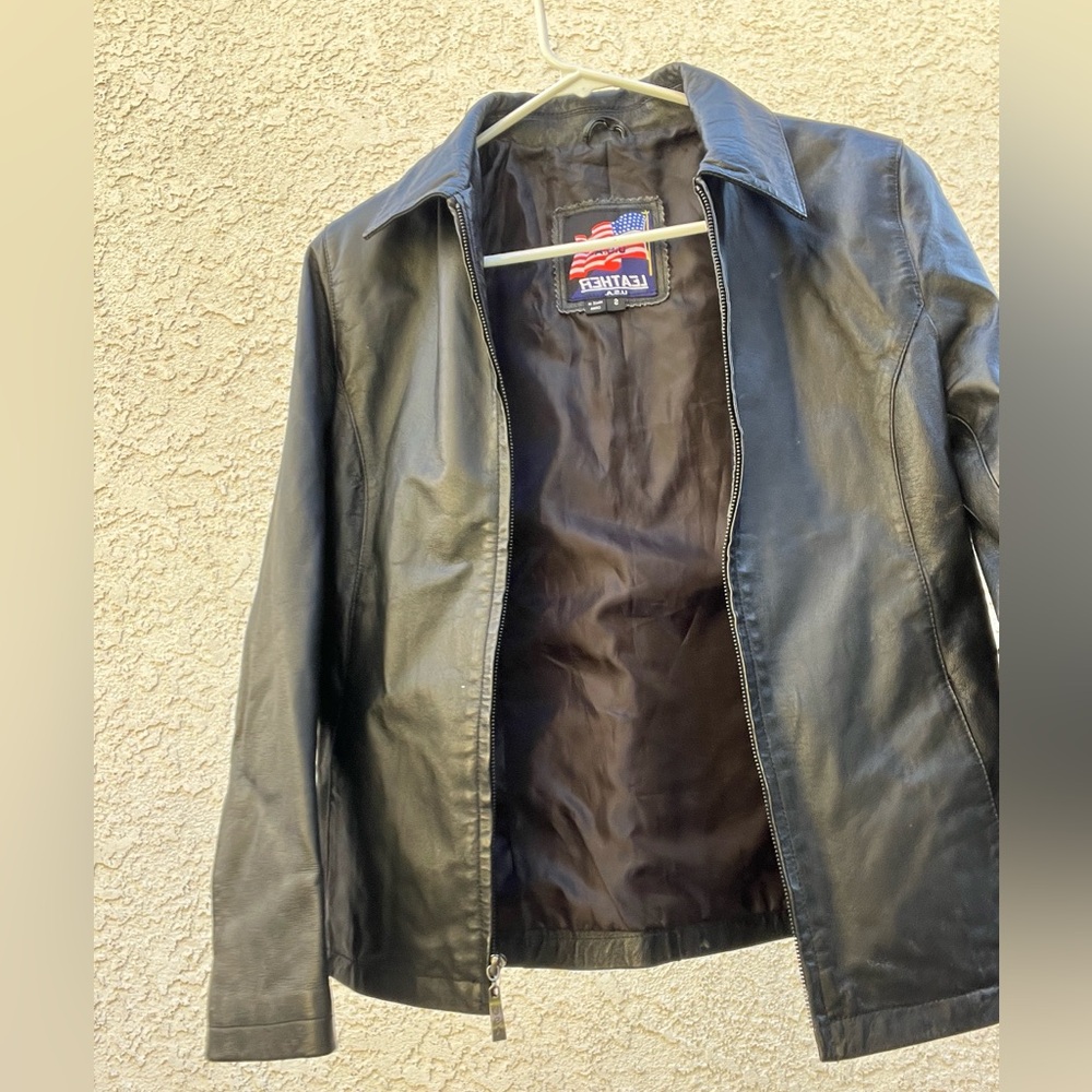 Vintage fitted leather jacket